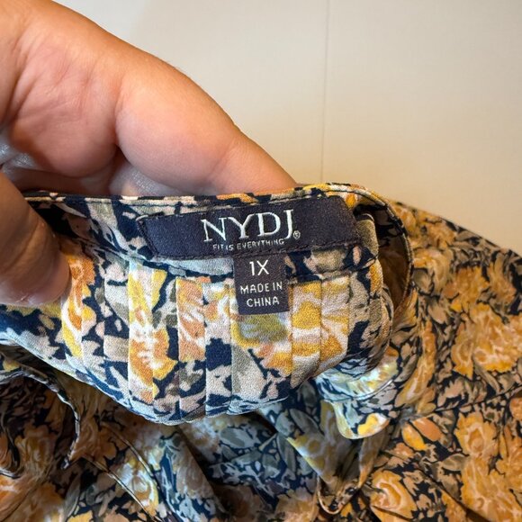 NYDJ Women 1X Floral Top Blouse Lightweight Blue Gold 3/4 Sleeve Flowy Shirt - Picture 4 of 9